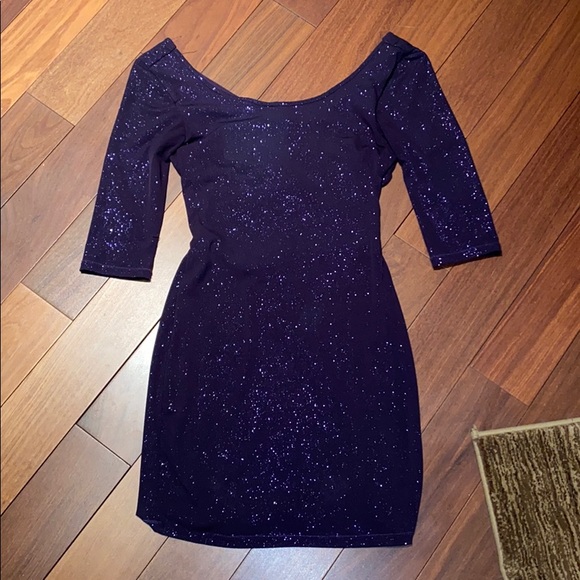 Purple sparkly dress with open back - Picture 1 of 2